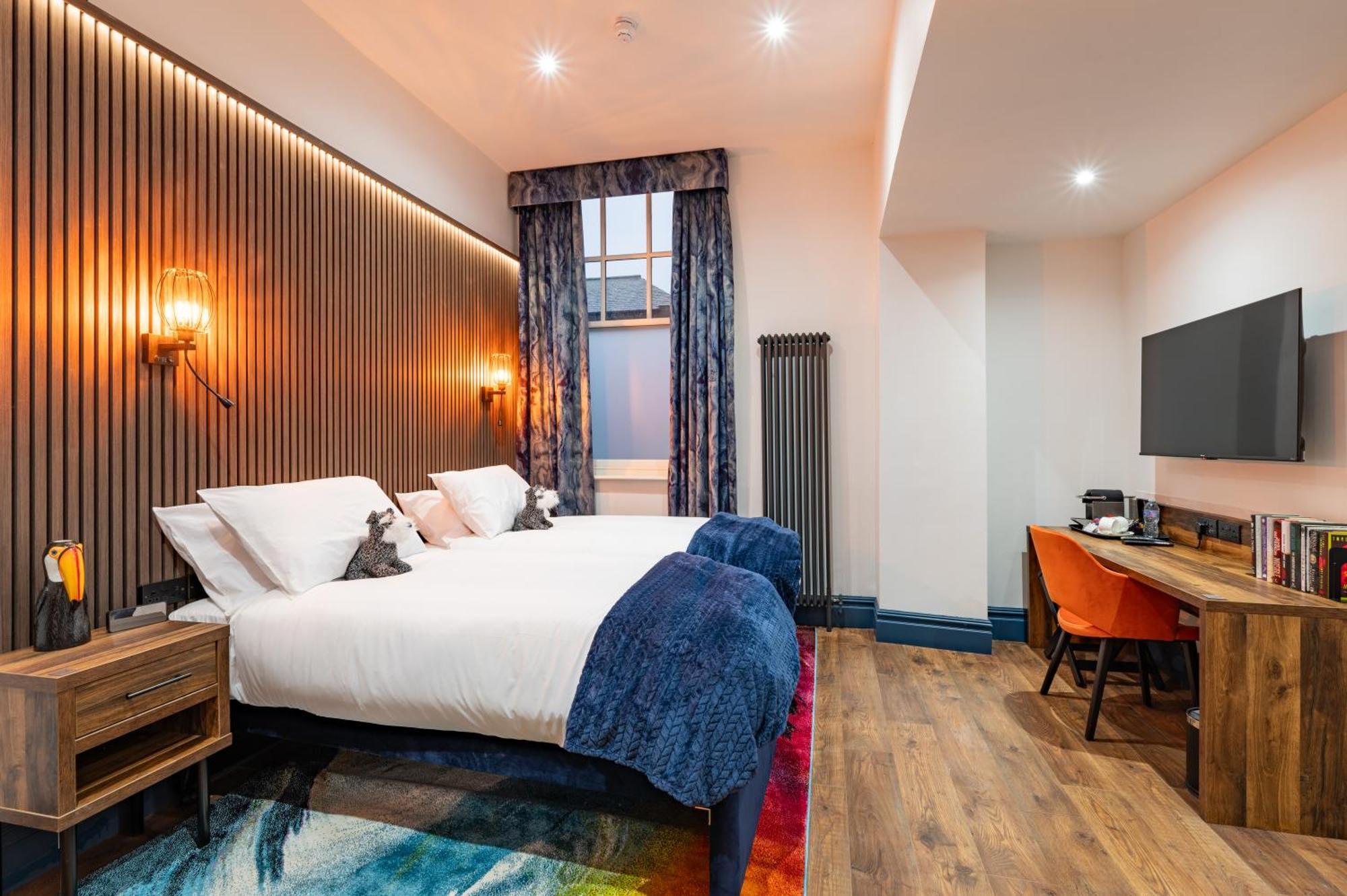 بارو في فرنيس The Old Lyric Hall - A St David Aparthotel المظهر الخارجي الصورة